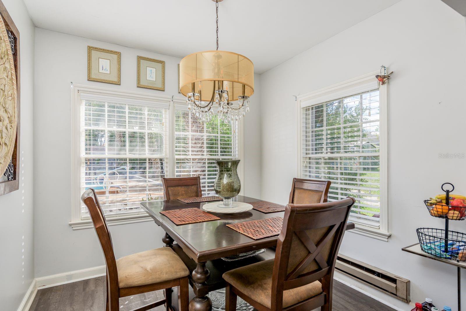 Image 17 of 77 For 1111 Line Street