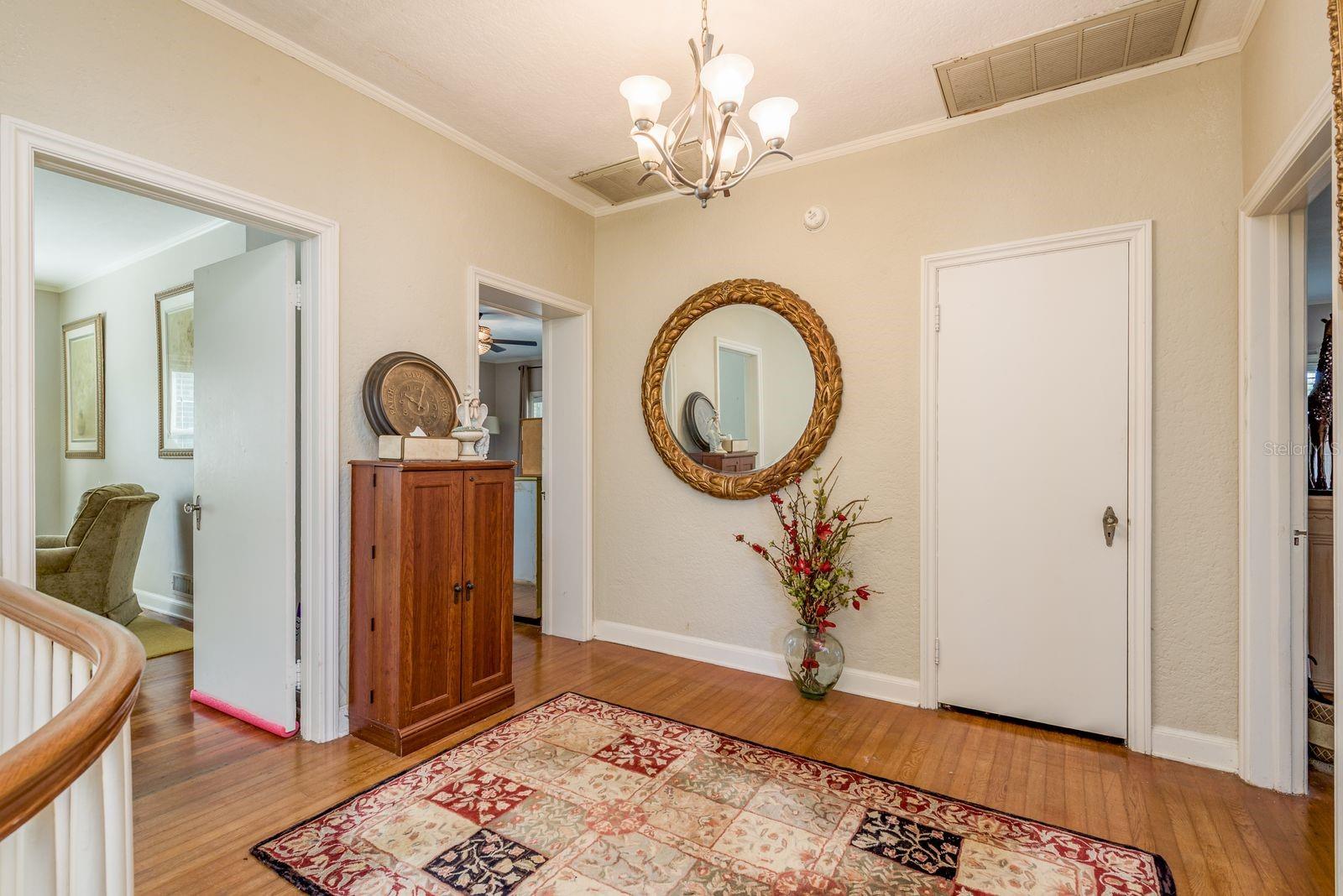 Image 27 of 77 For 1111 Line Street