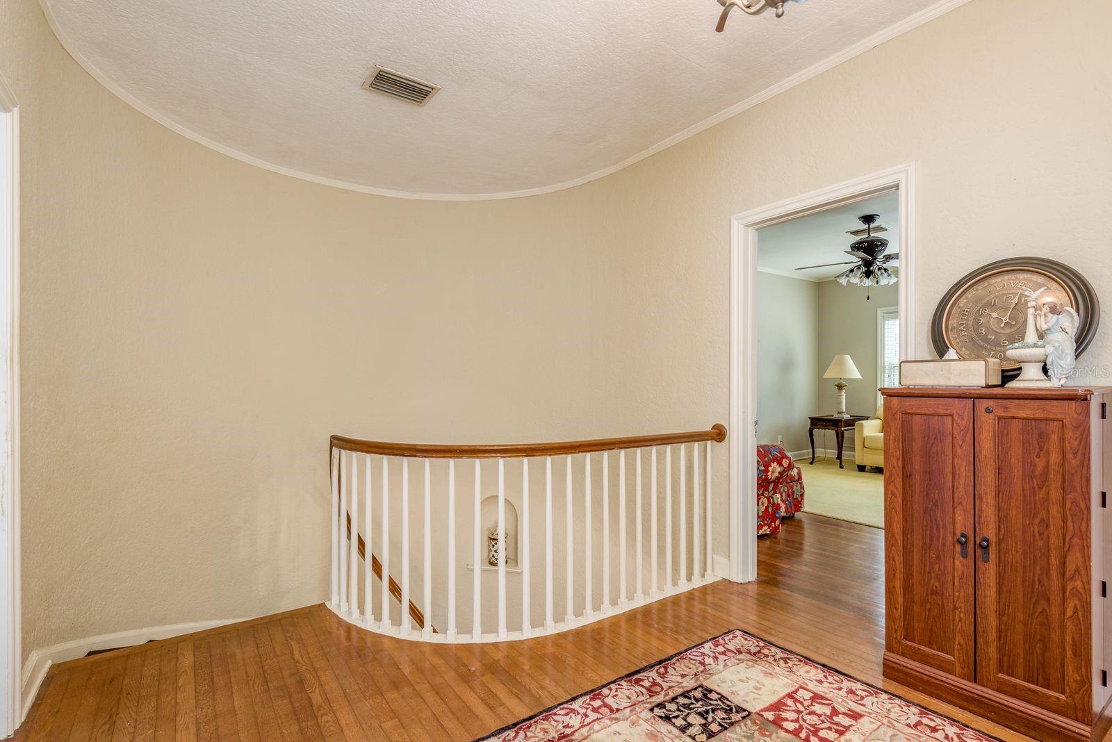 Image 28 of 77 For 1111 Line Street