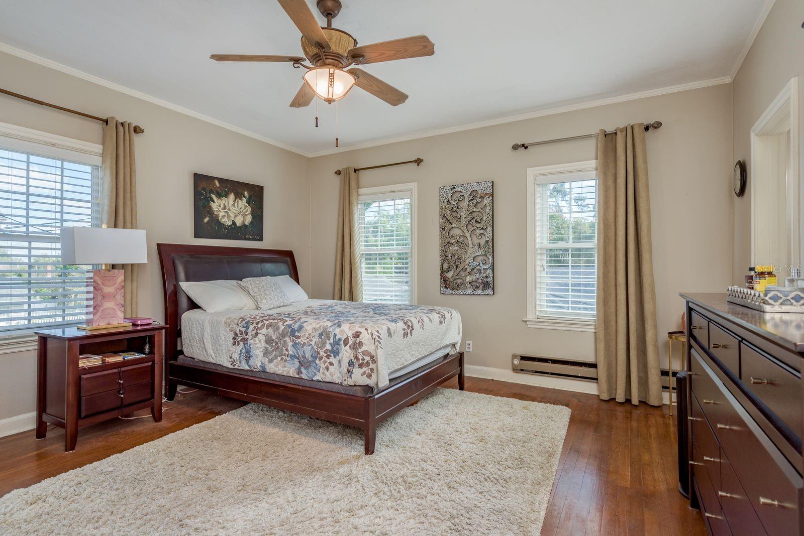 Image 35 of 77 For 1111 Line Street