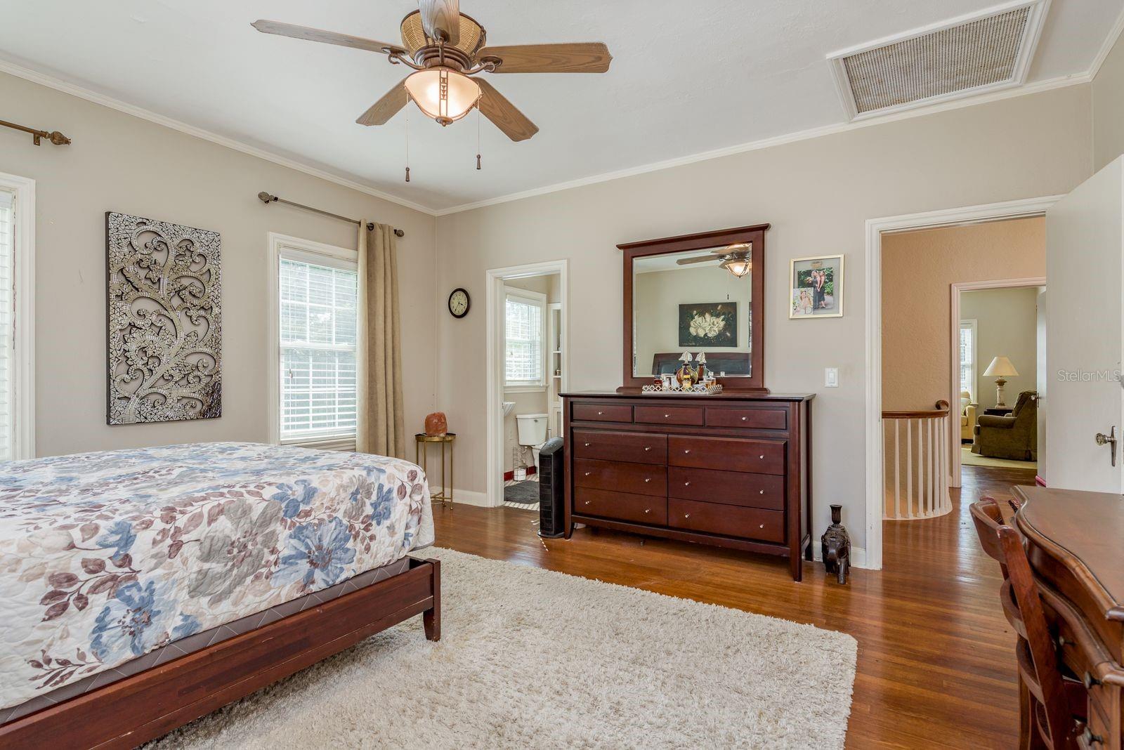 Image 36 of 77 For 1111 Line Street