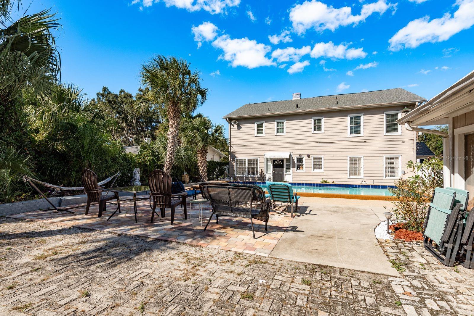 Image 43 of 77 For 1111 Line Street