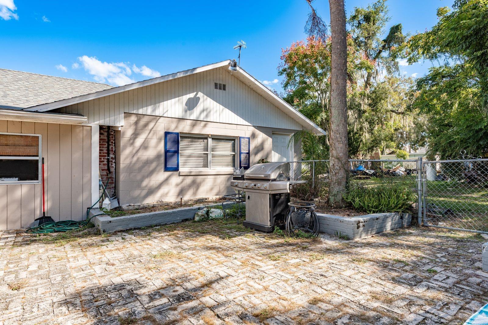 Image 50 of 77 For 1111 Line Street