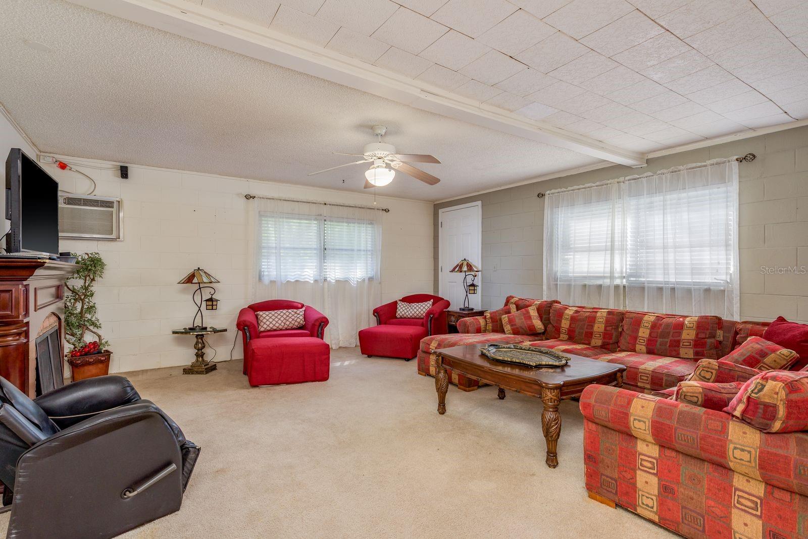 Image 56 of 77 For 1111 Line Street