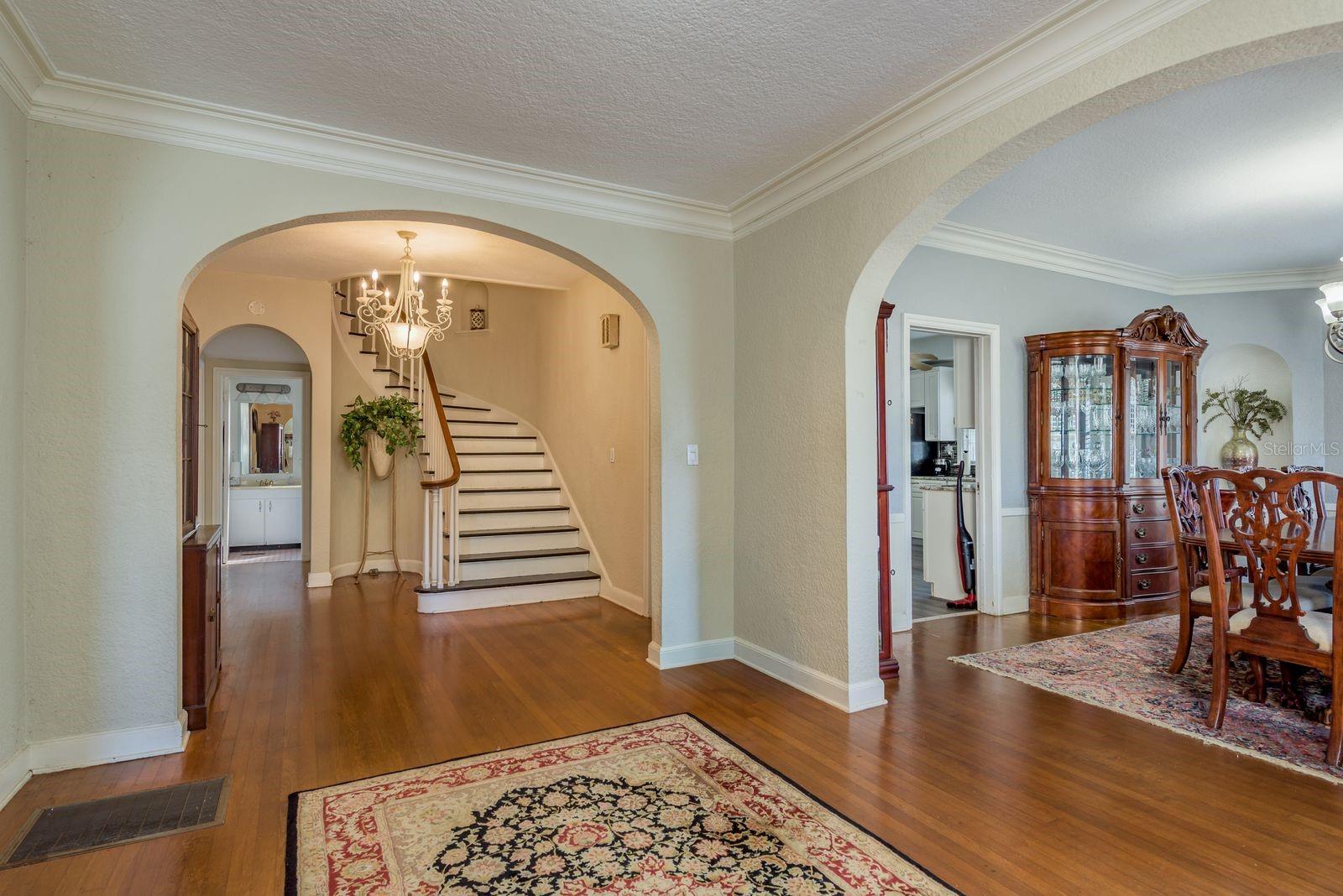 Image 8 of 77 For 1111 Line Street