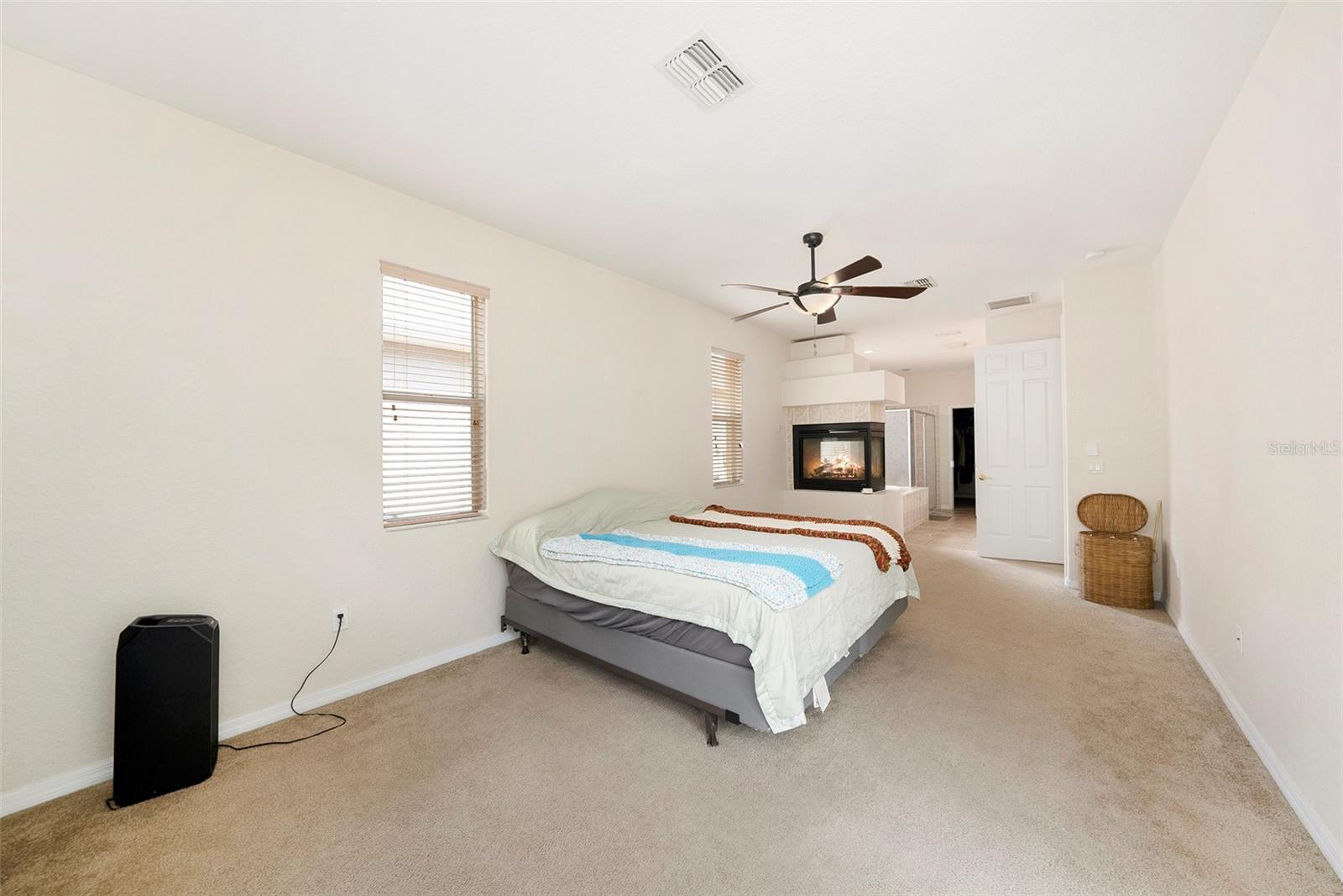 Image 15 of 31 For 10711 Pearl Berry Loop