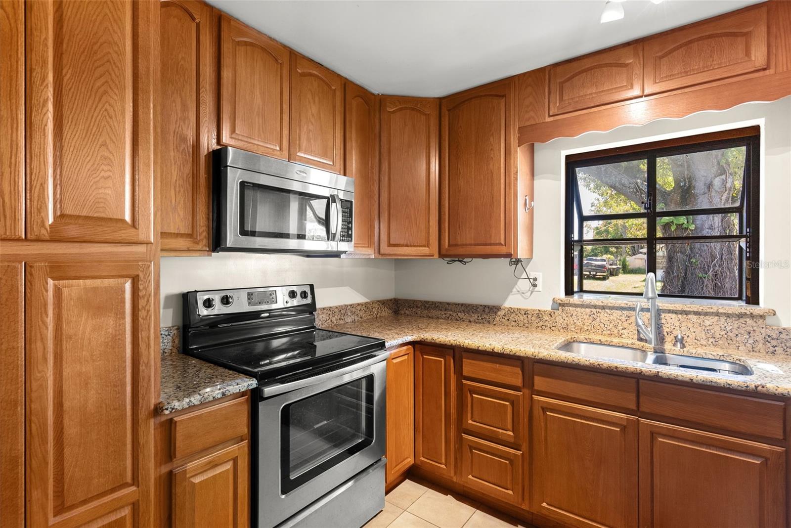 Image 12 of 34 For 2604 Exchange Avenue