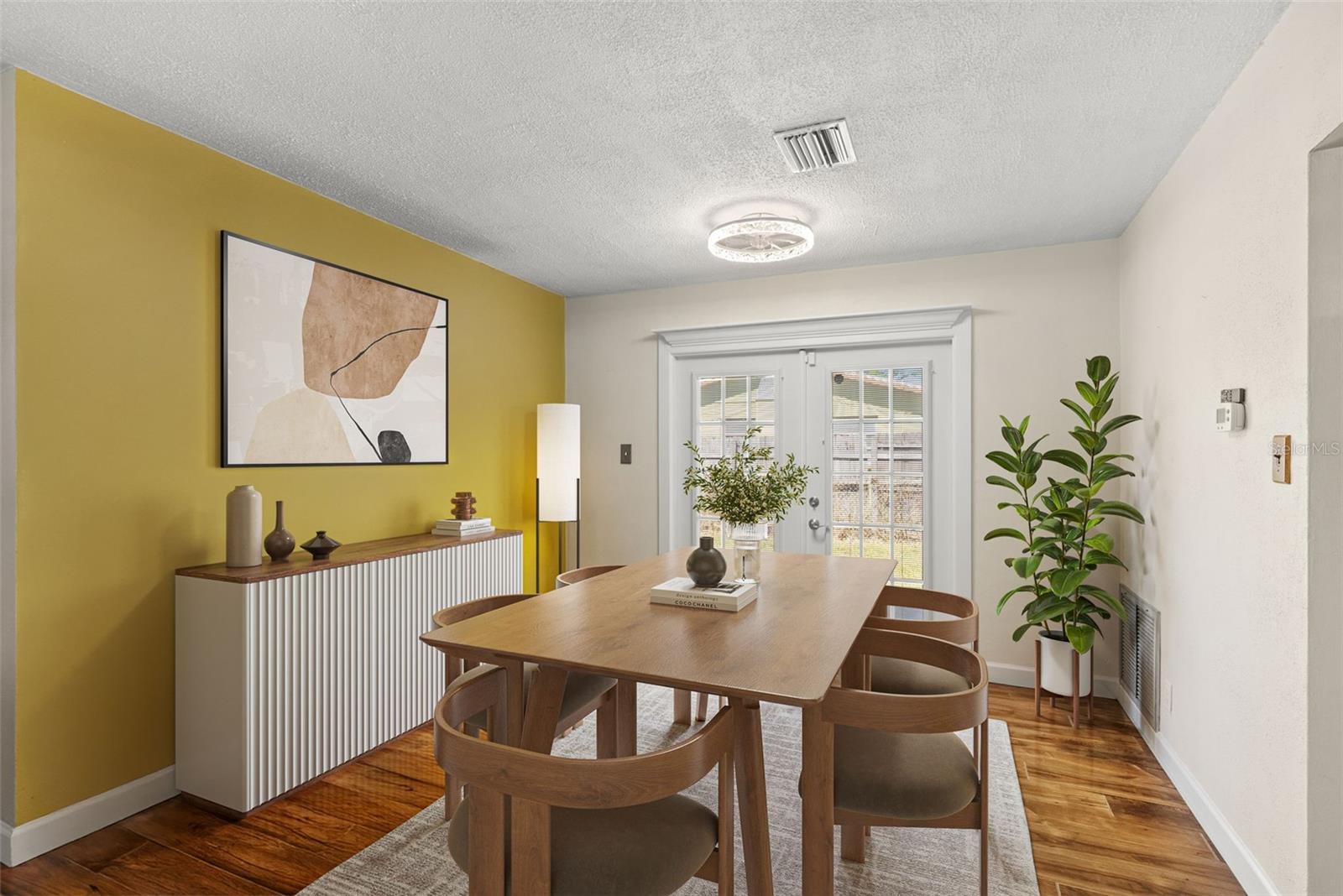 Image 15 of 34 For 2604 Exchange Avenue