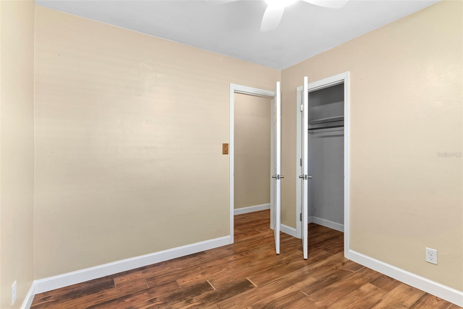 Image 23 of 34 For 2604 Exchange Avenue