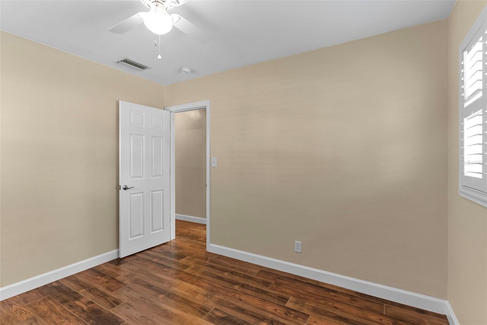 Image 27 of 34 For 2604 Exchange Avenue