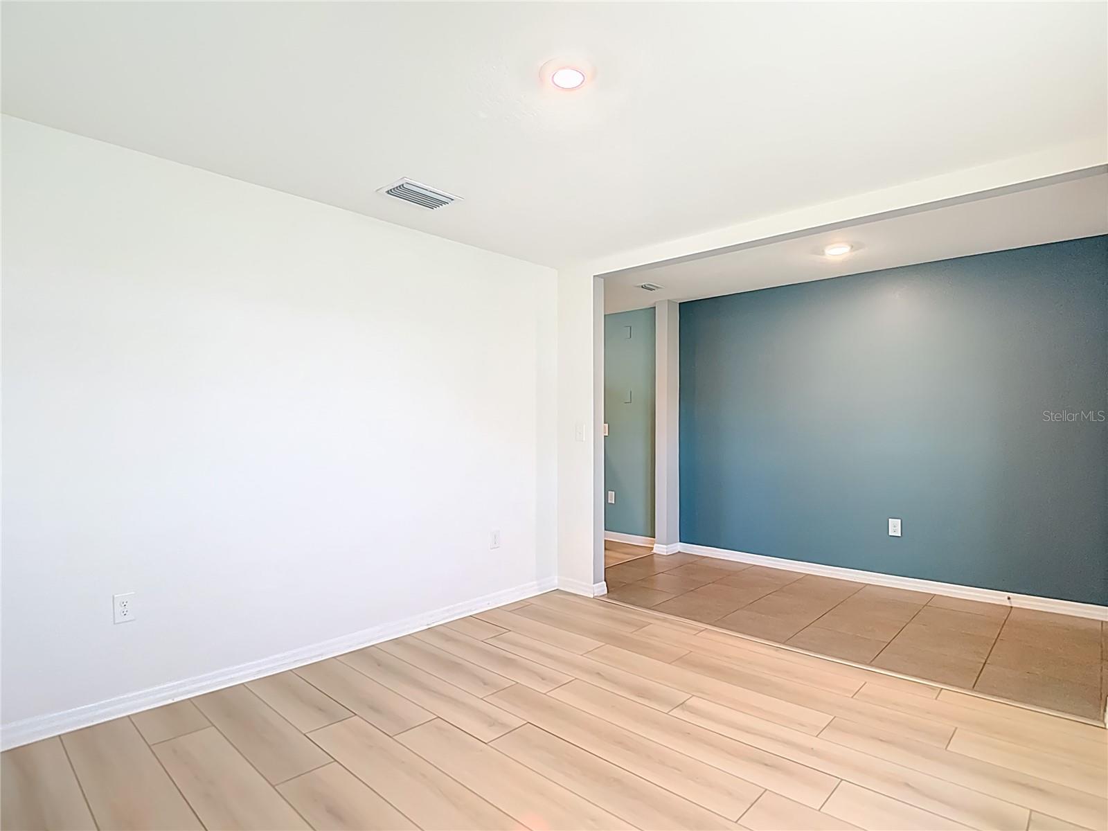 Image 10 of 92 For 8075 Broad Pointe Drive