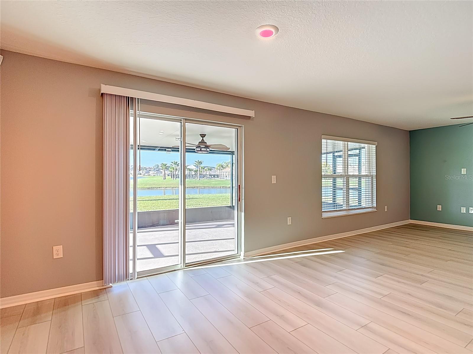 Image 22 of 92 For 8075 Broad Pointe Drive