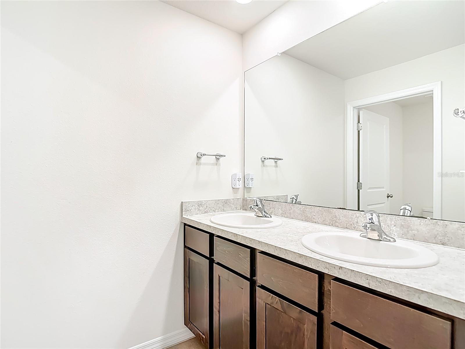 Image 63 of 92 For 8075 Broad Pointe Drive