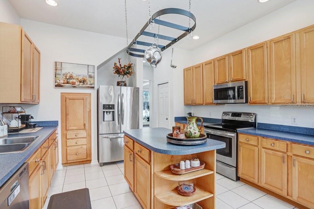 Image 11 of 76 For 10026 Seymour Way