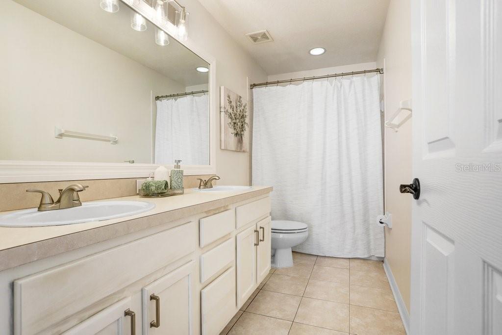 Image 29 of 76 For 10026 Seymour Way