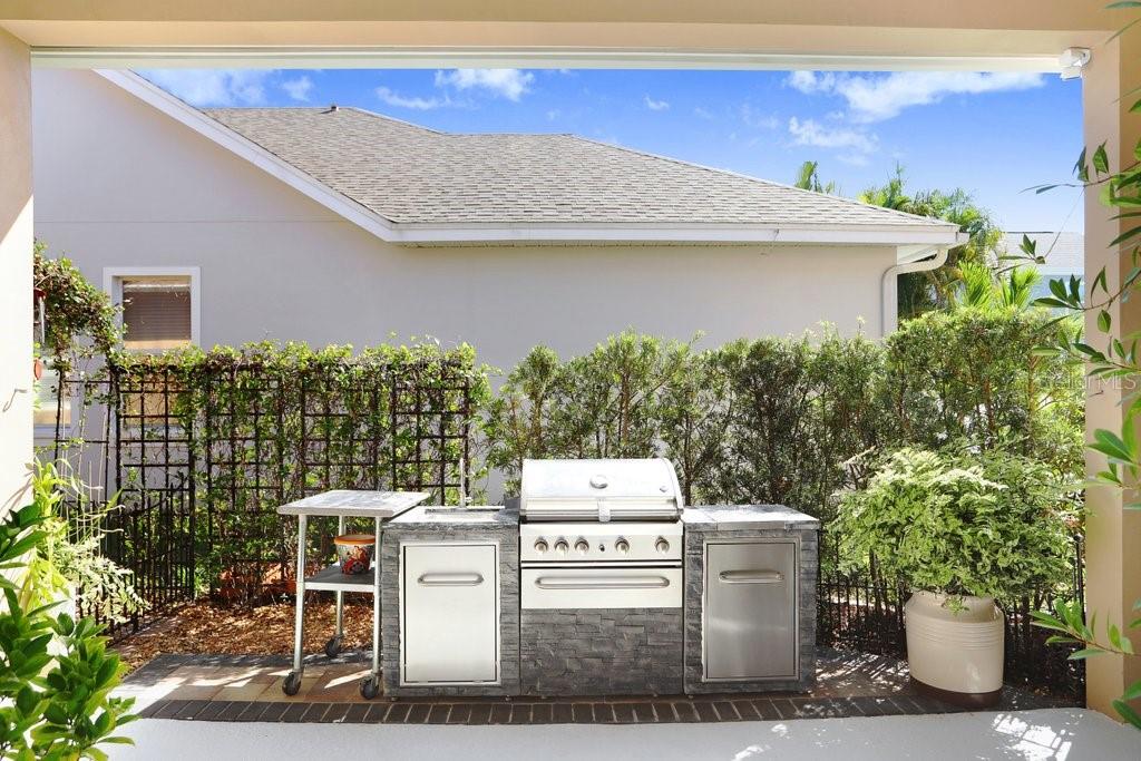 Image 37 of 76 For 10026 Seymour Way