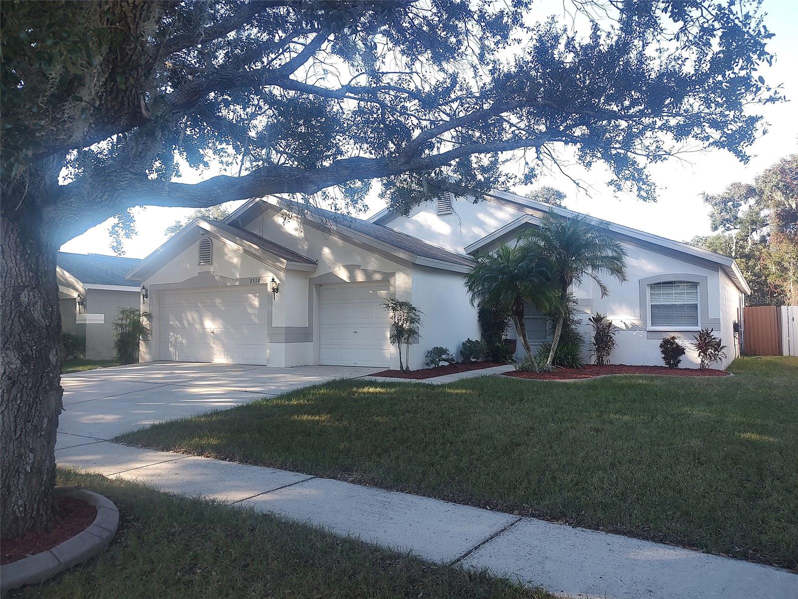 Image 2 of 3 For 2512 Allwood Avenue