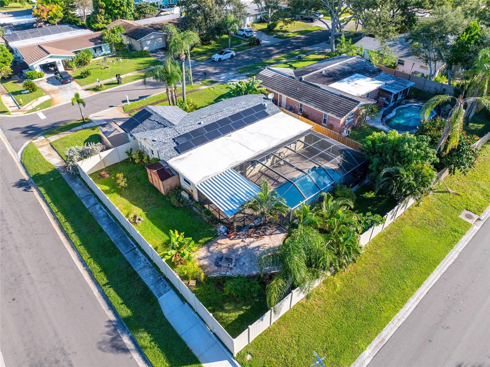 Image 4 of 37 For 2592 14th Avenue Sw