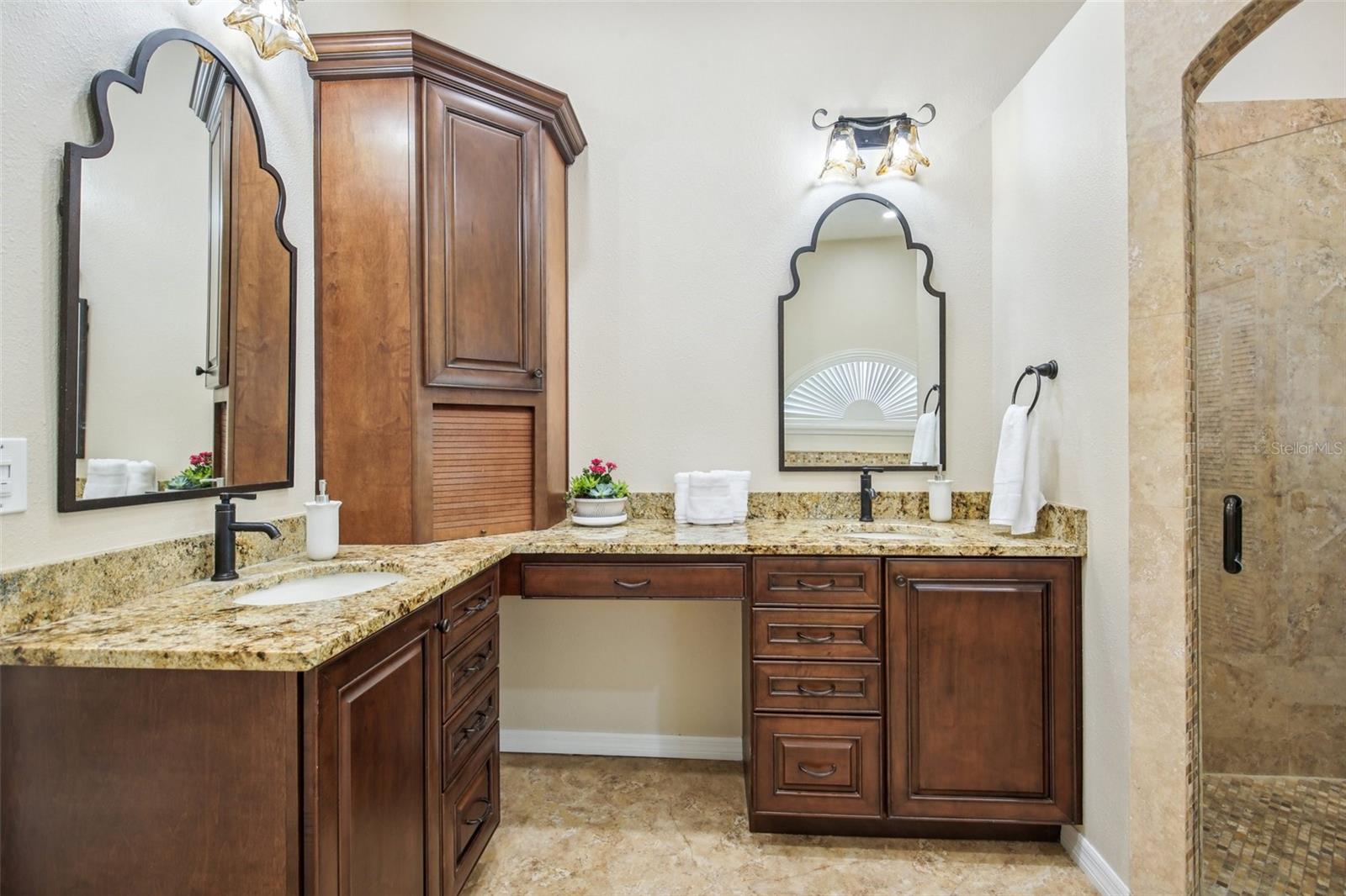Image 24 of 58 For 4703 Stone Hollow Court