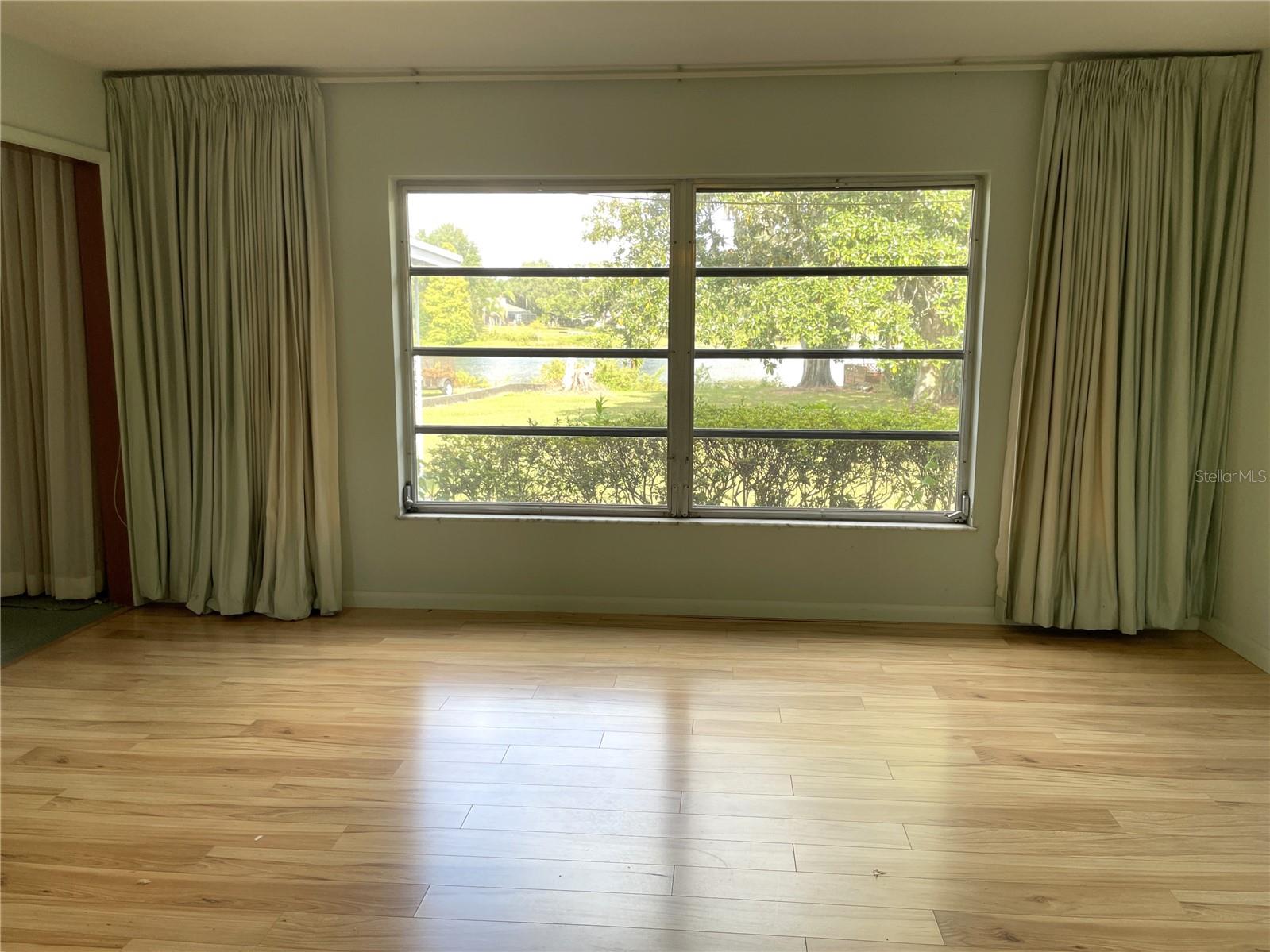 Image 5 of 15 For 11505 Rome Avenue