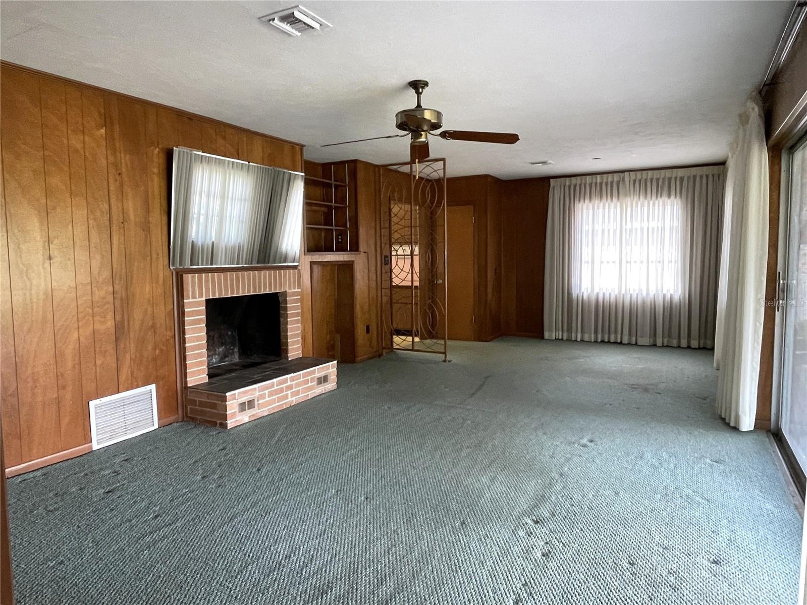 Image 6 of 15 For 11505 Rome Avenue