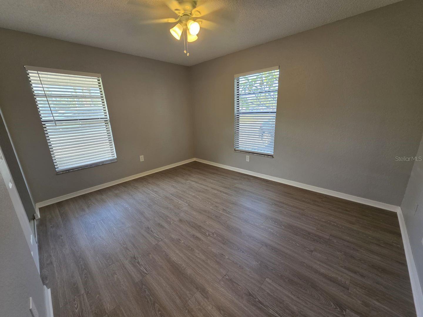 Image 5 of 14 For 9403 Lynn Lane A