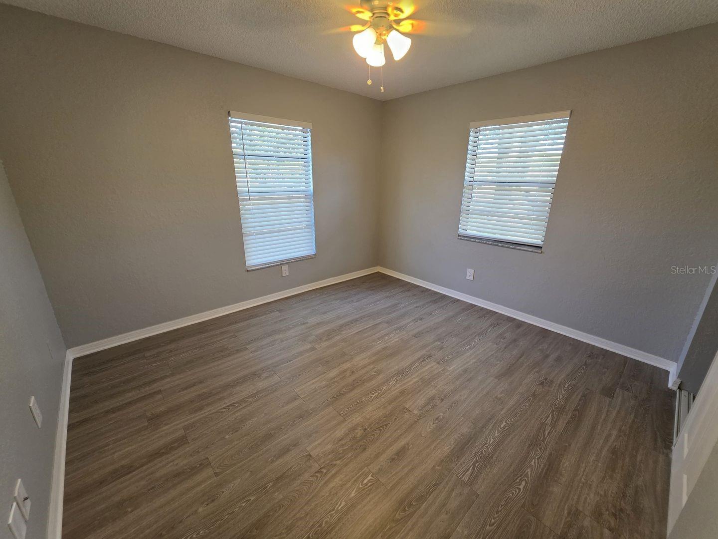 Image 8 of 14 For 9403 Lynn Lane A