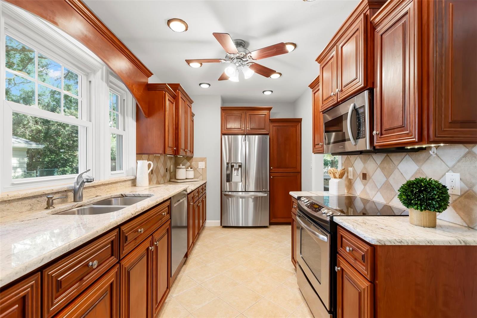 Image 14 of 52 For 8059 31st Avenue N