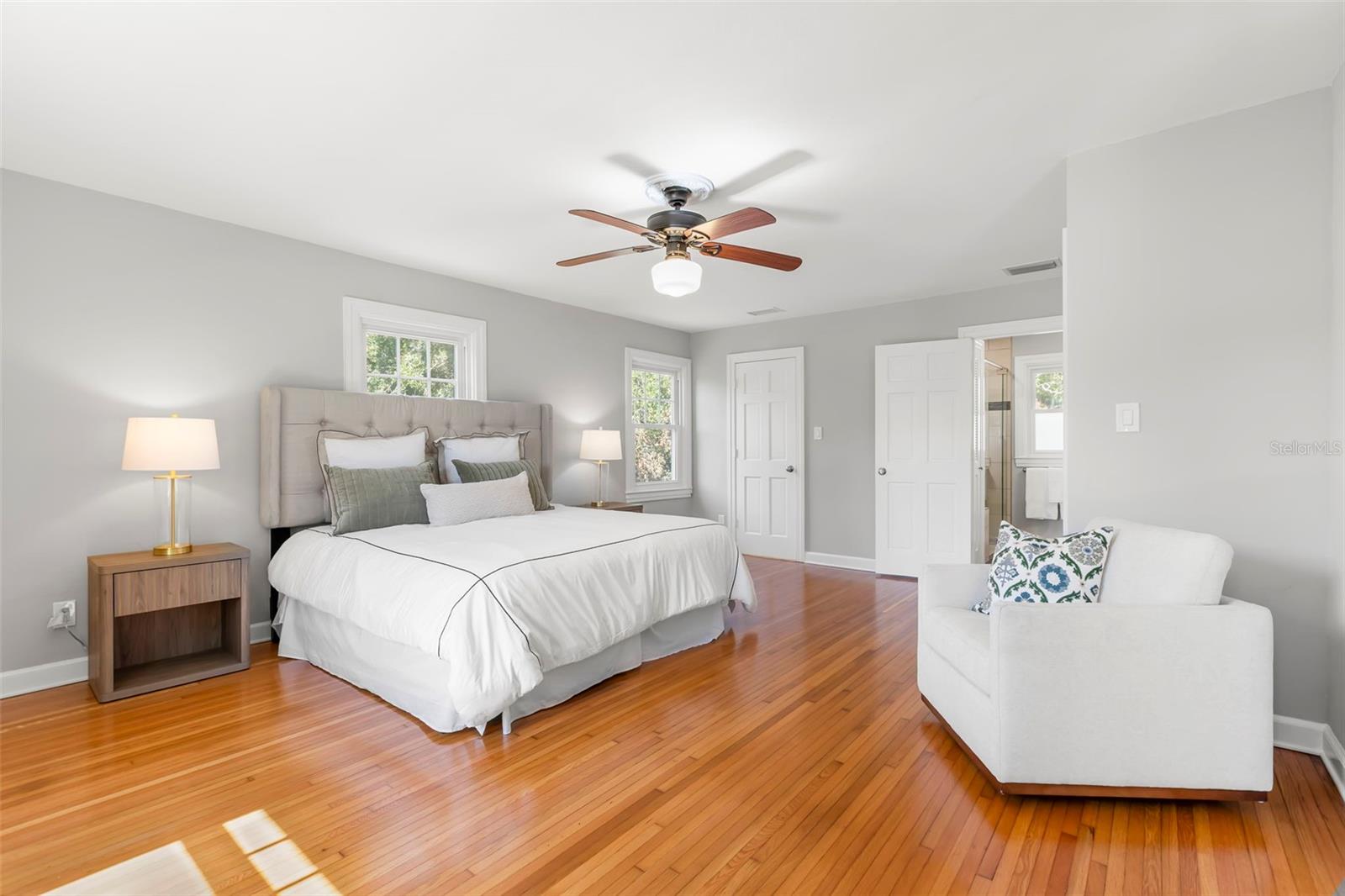 Image 22 of 52 For 8059 31st Avenue N