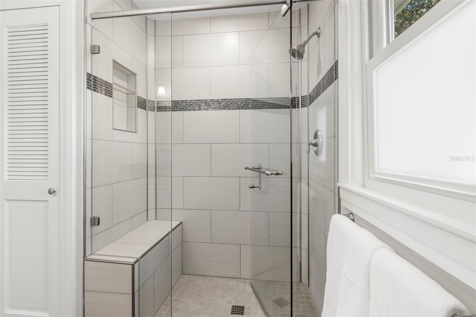 Image 25 of 52 For 8059 31st Avenue N