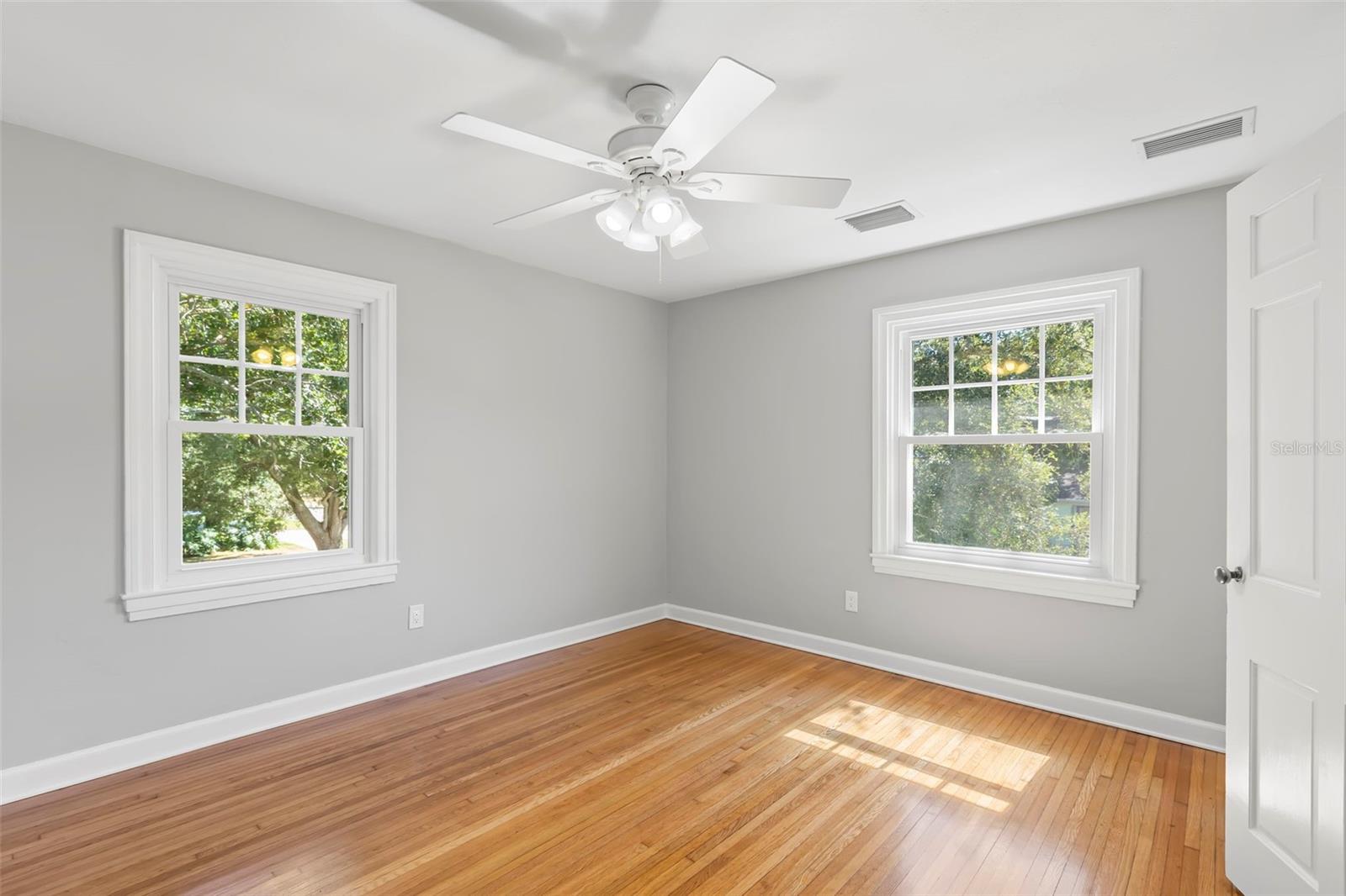 Image 26 of 52 For 8059 31st Avenue N