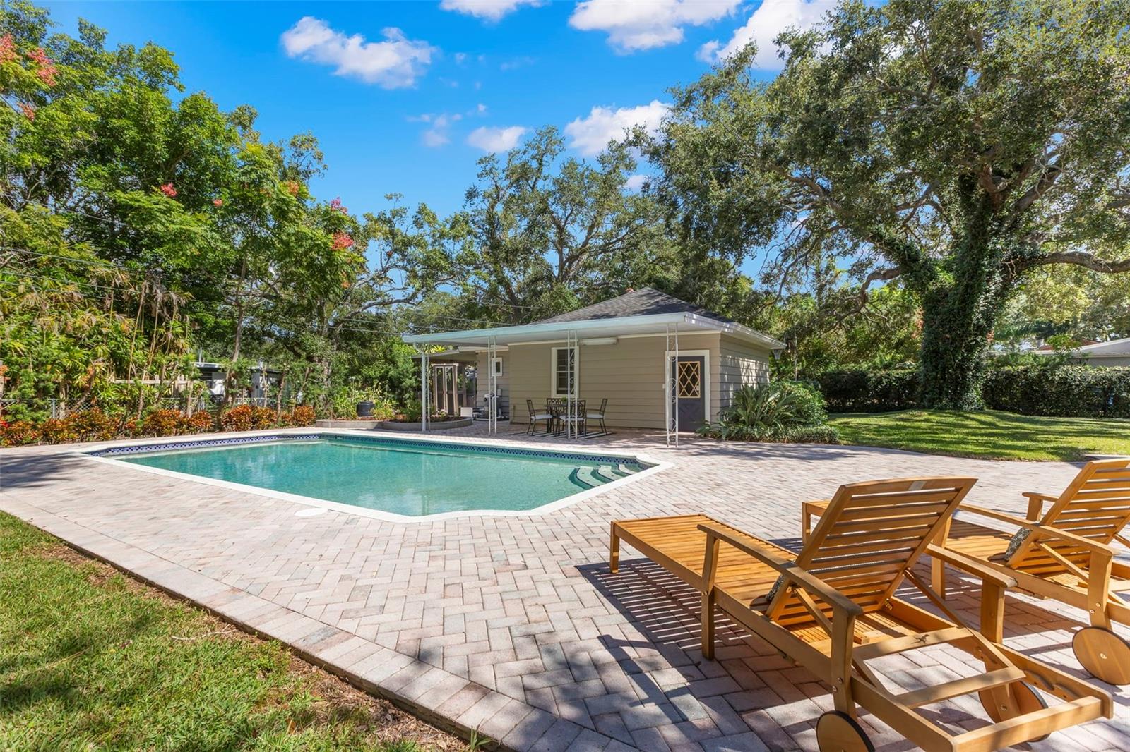 Image 30 of 52 For 8059 31st Avenue N