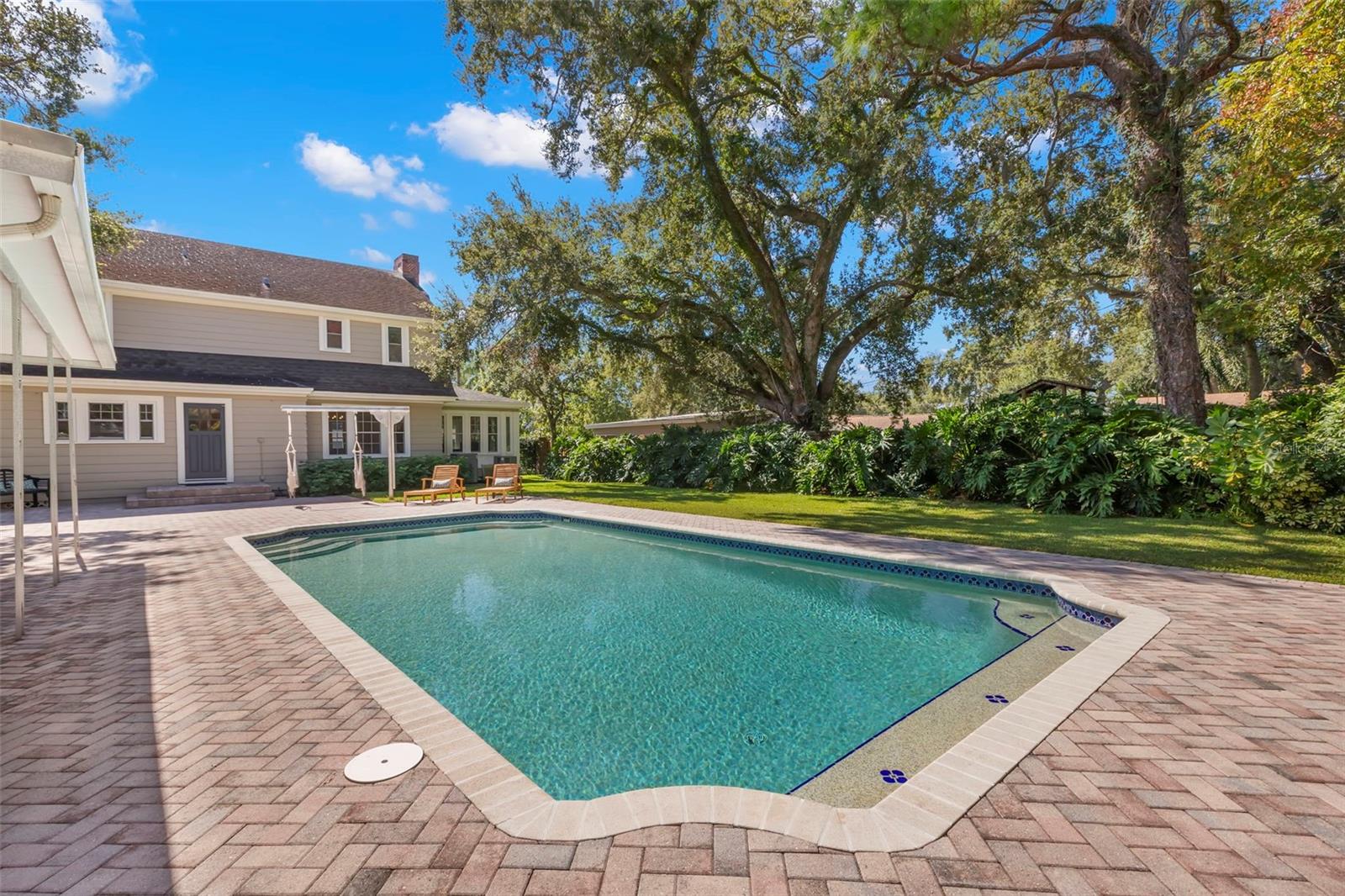 Image 31 of 52 For 8059 31st Avenue N