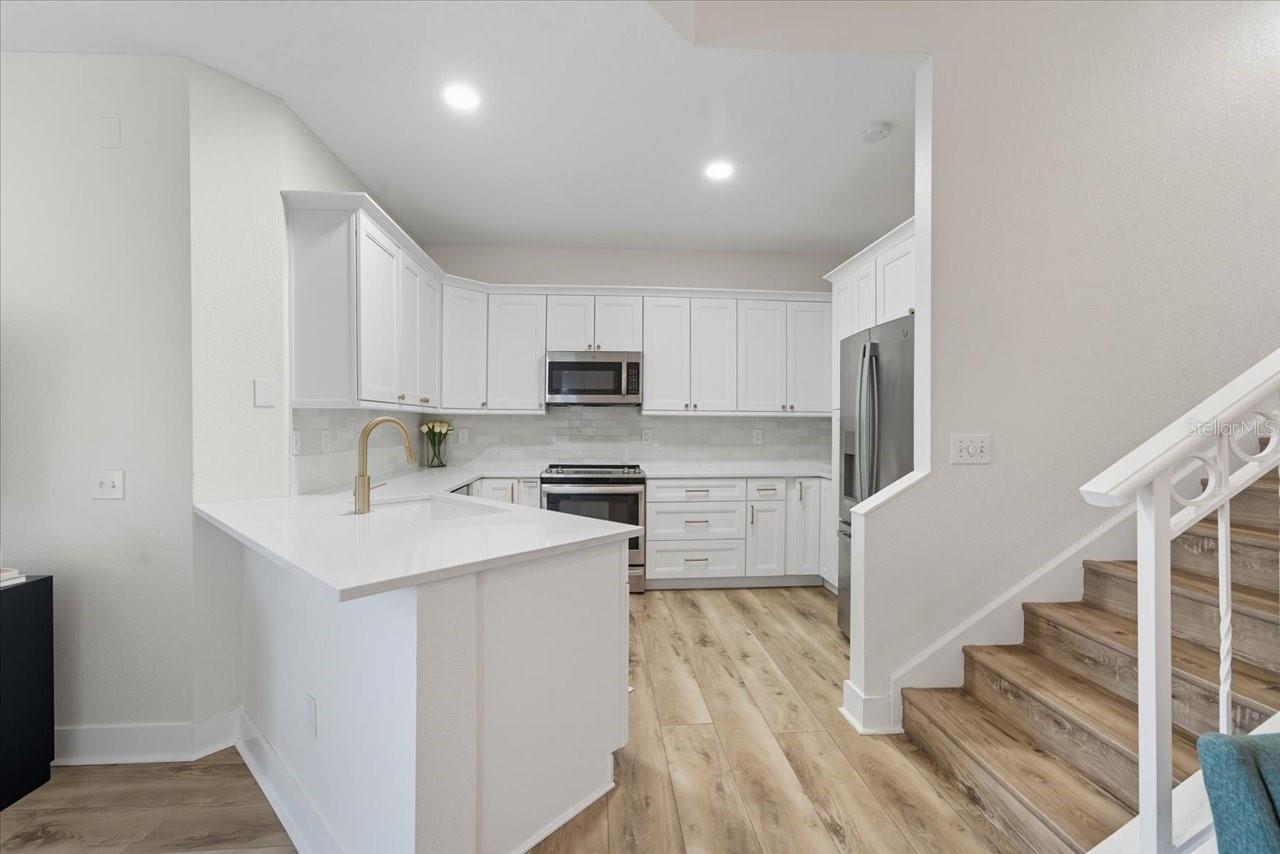 Image 13 of 40 For 606 Seascape Way 606