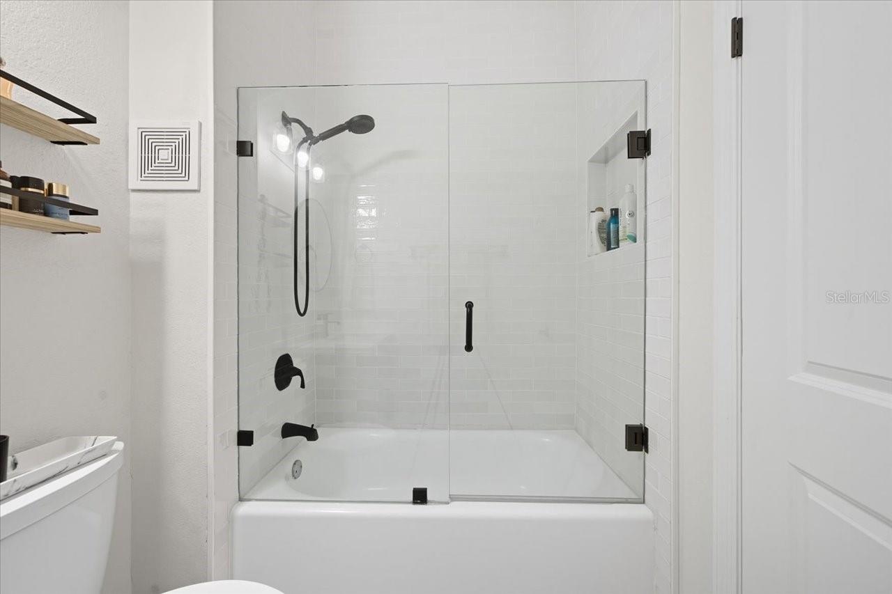 Image 20 of 40 For 606 Seascape Way 606