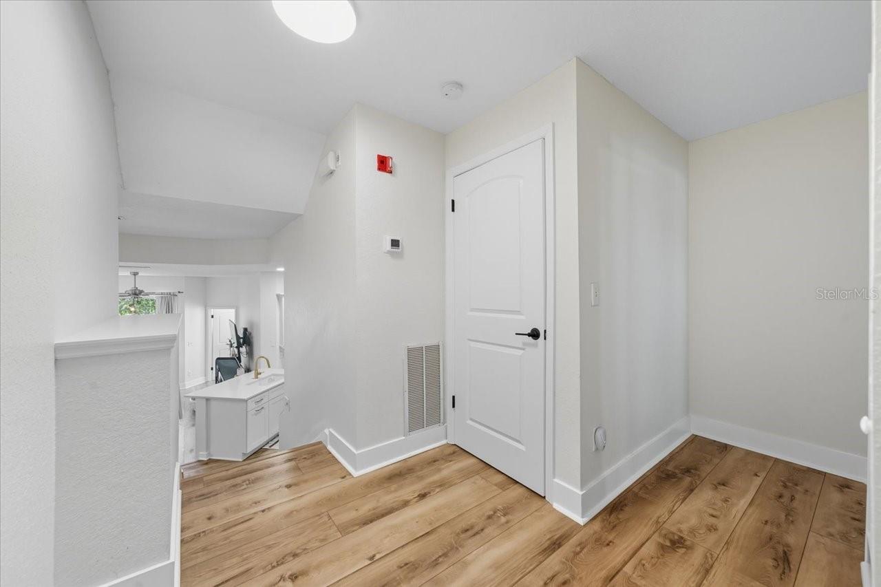 Image 21 of 40 For 606 Seascape Way 606