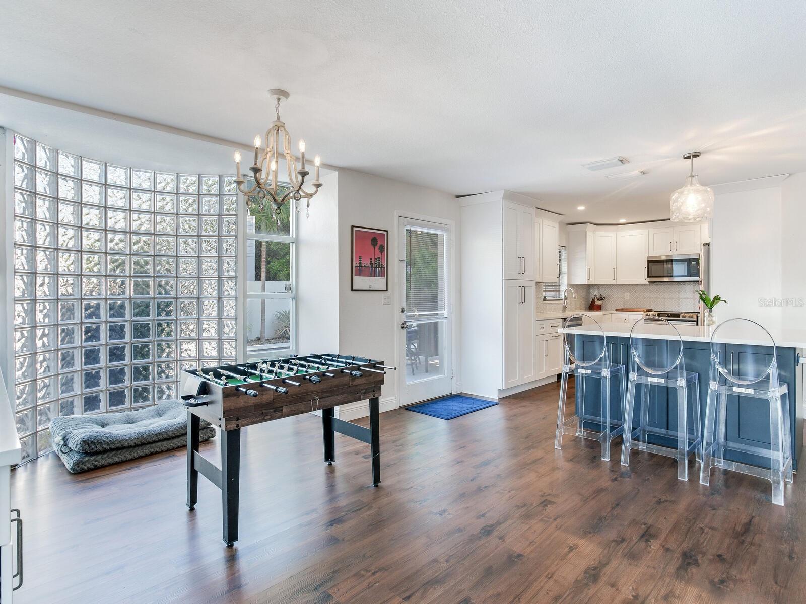 Image 10 of 32 For 3219 San Juan Street B