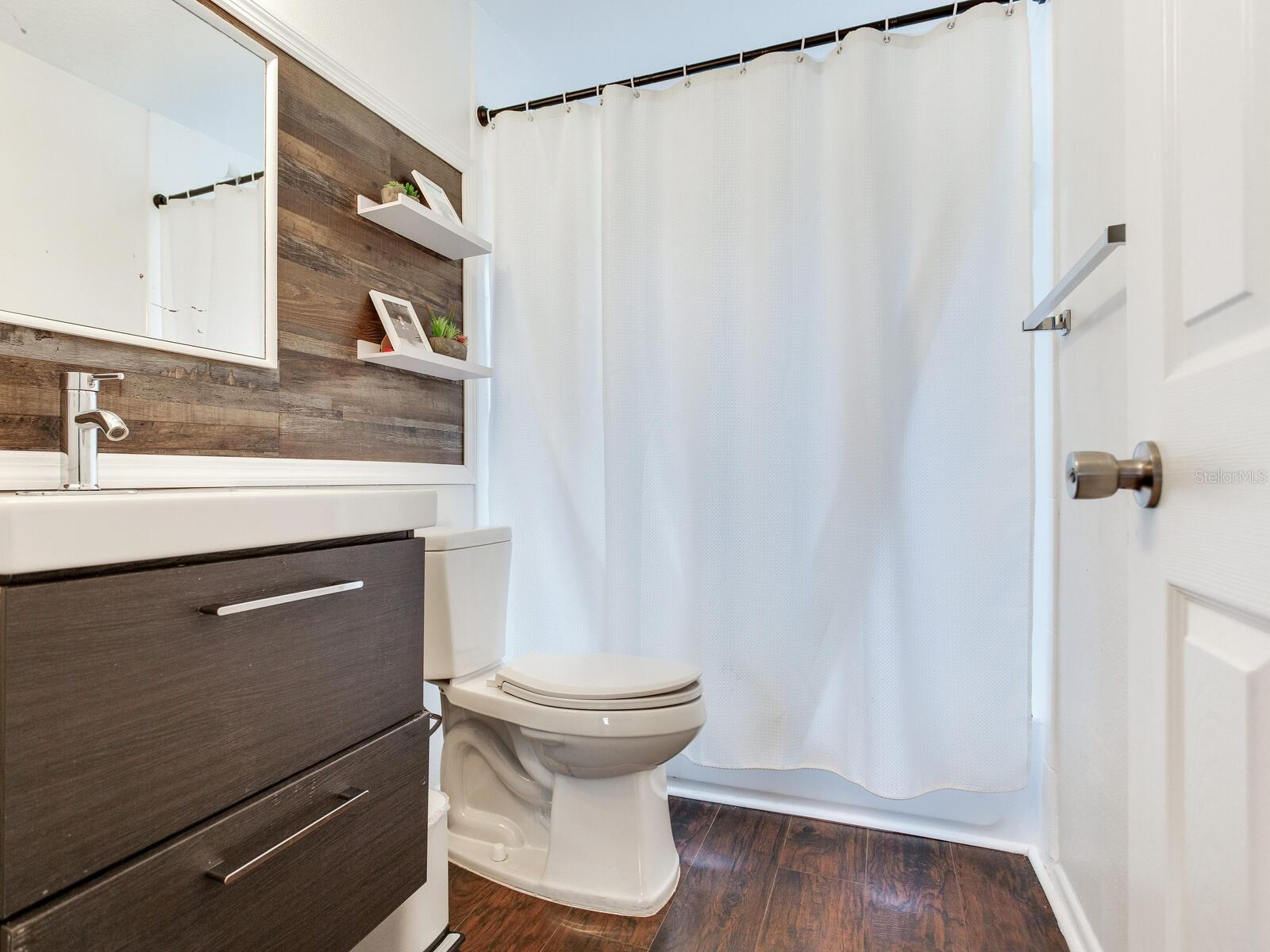 Image 18 of 32 For 3219 San Juan Street B