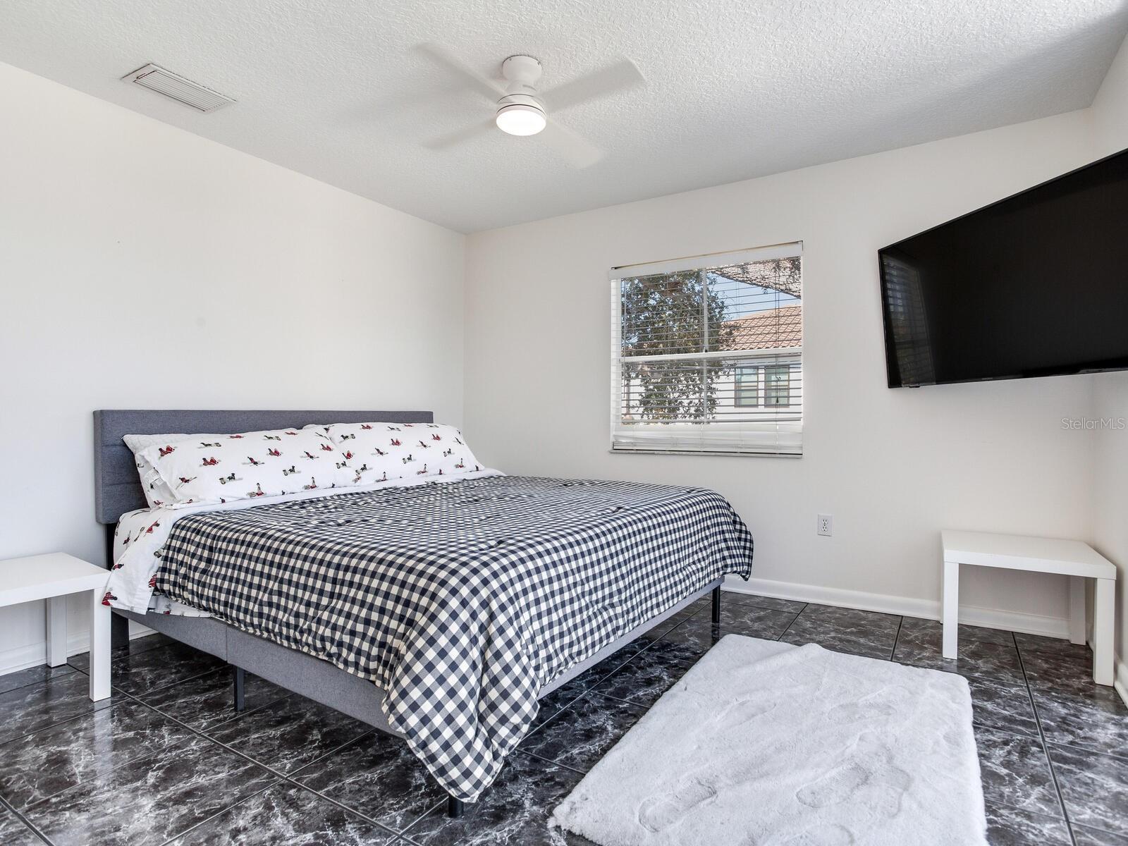 Image 22 of 32 For 3219 San Juan Street B