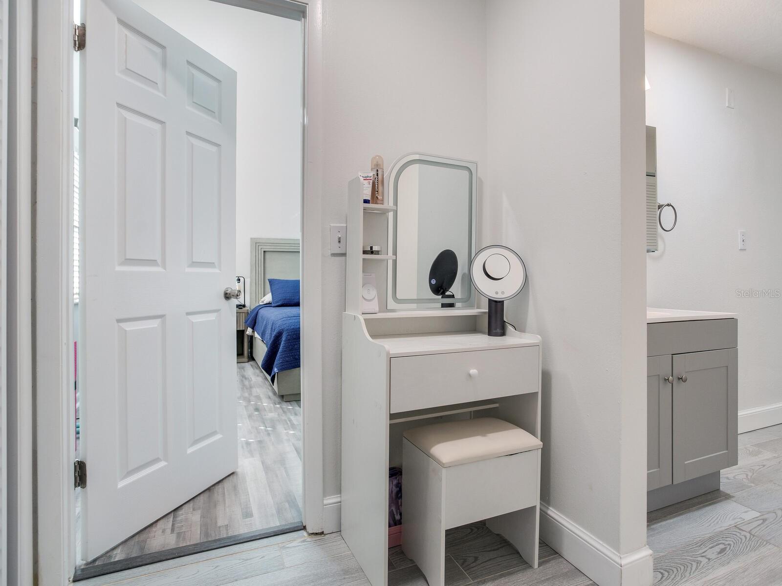 Image 25 of 32 For 3219 San Juan Street B