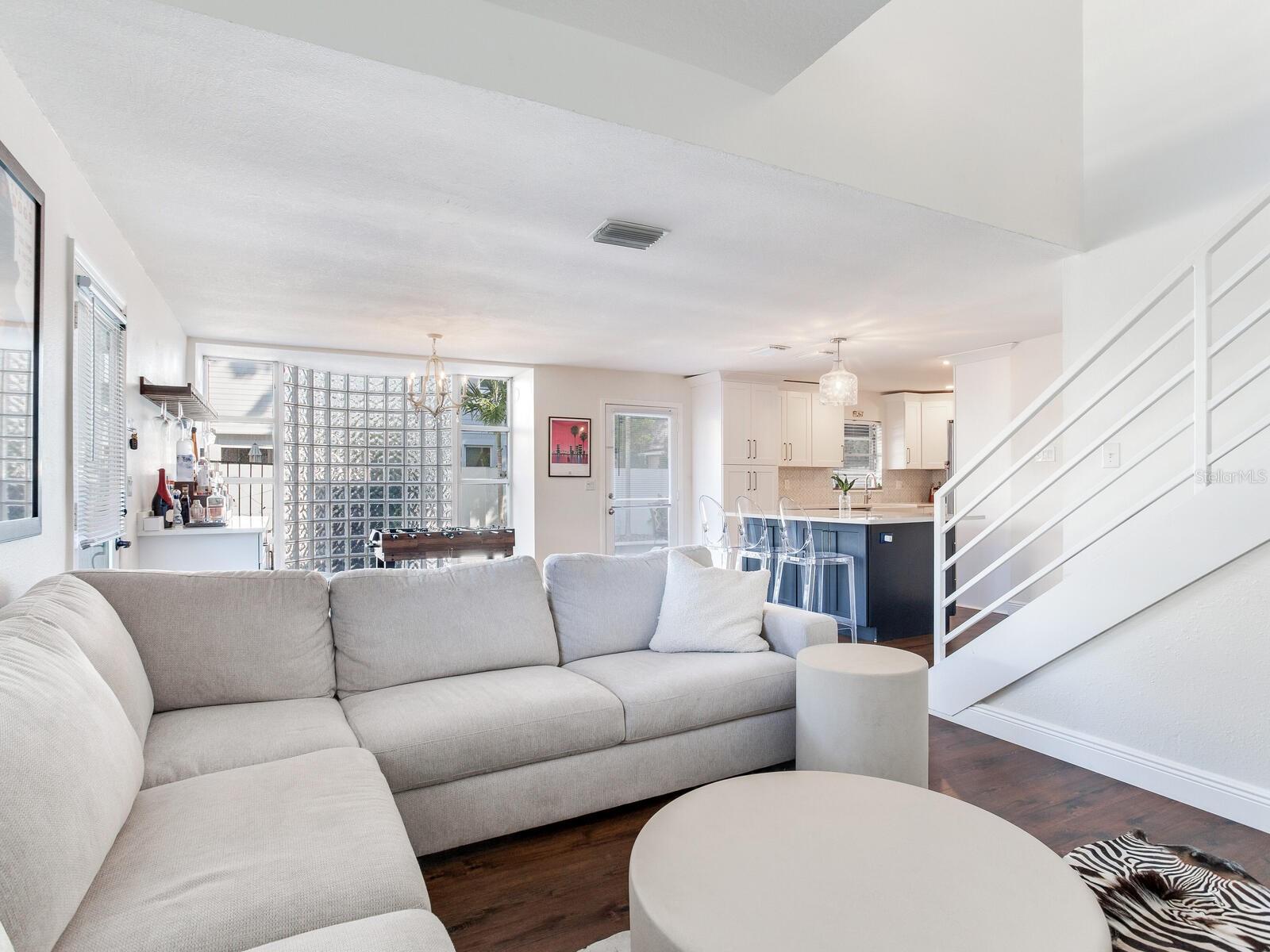 Image 9 of 32 For 3219 San Juan Street B