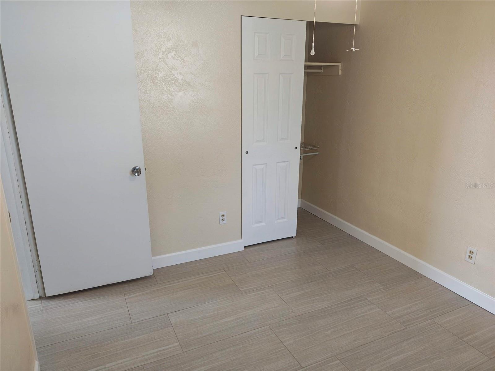 Listing photo id 10 for 11301 110th Terrace