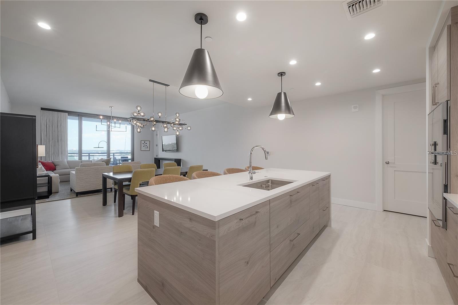 Image 18 of 58 For 2103 Bayshore Boulevard 903