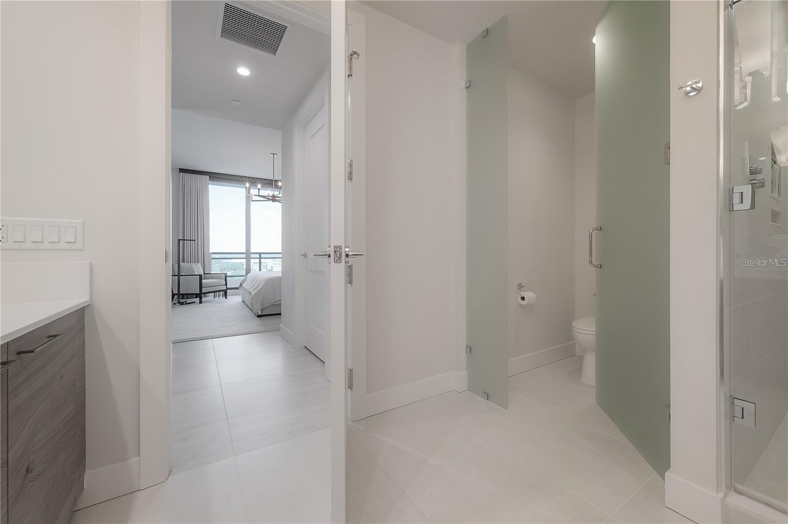 Image 26 of 58 For 2103 Bayshore Boulevard 903