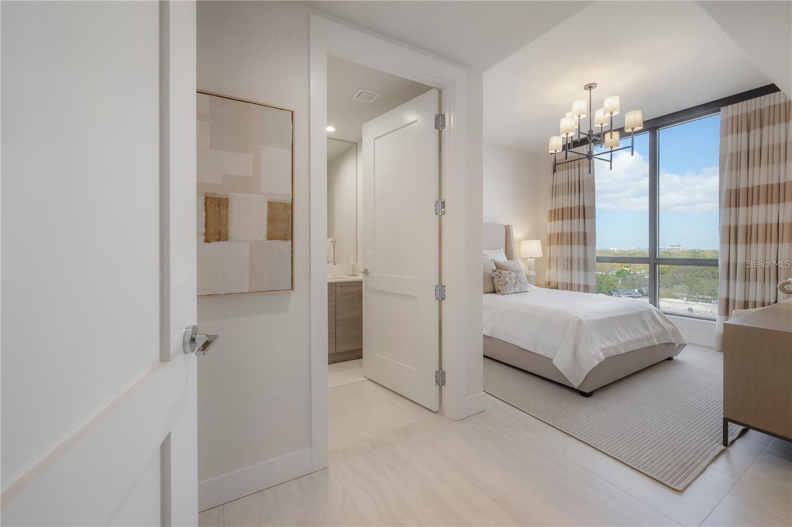 Image 27 of 58 For 2103 Bayshore Boulevard 903