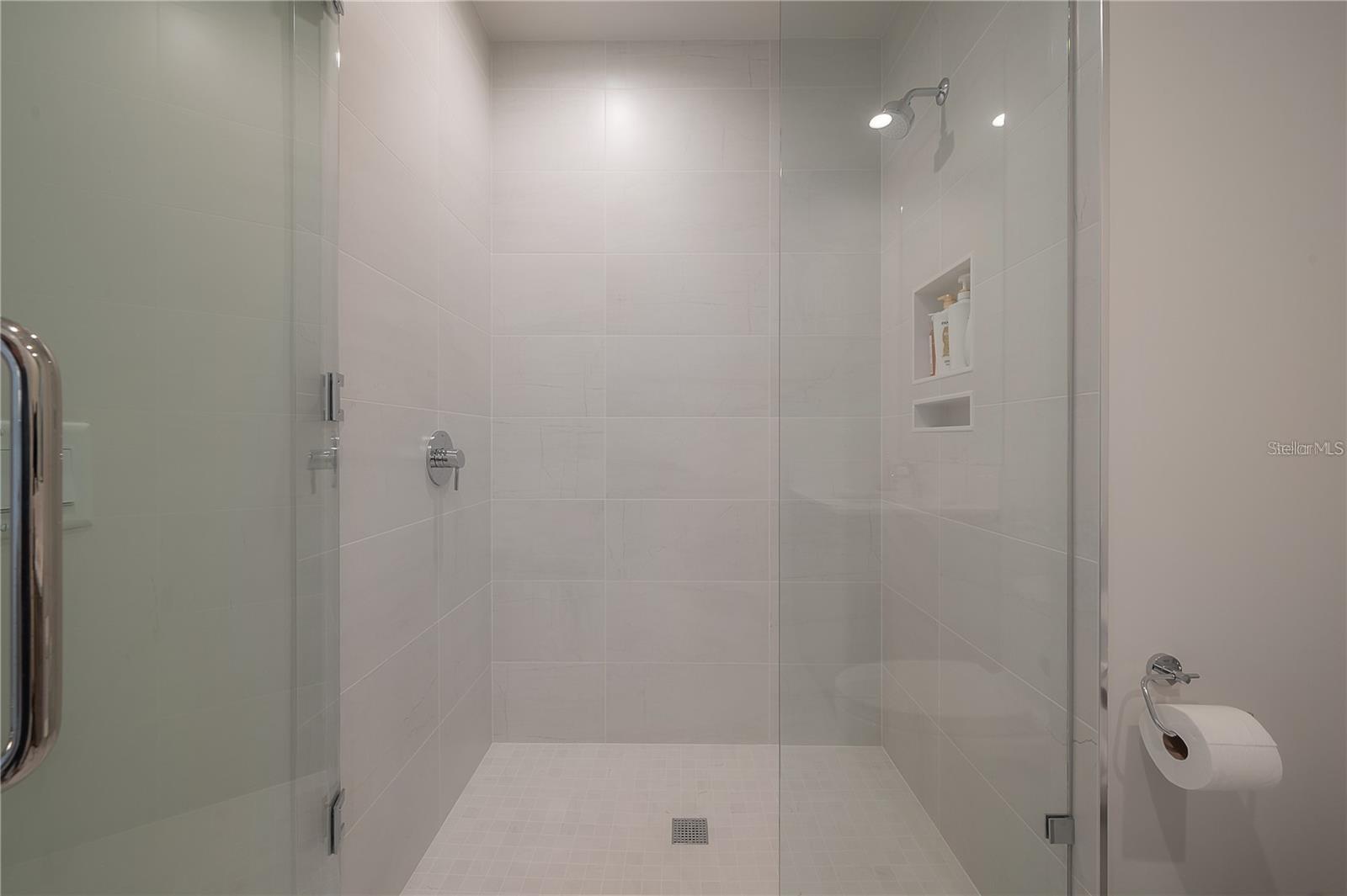 Image 32 of 58 For 2103 Bayshore Boulevard 903