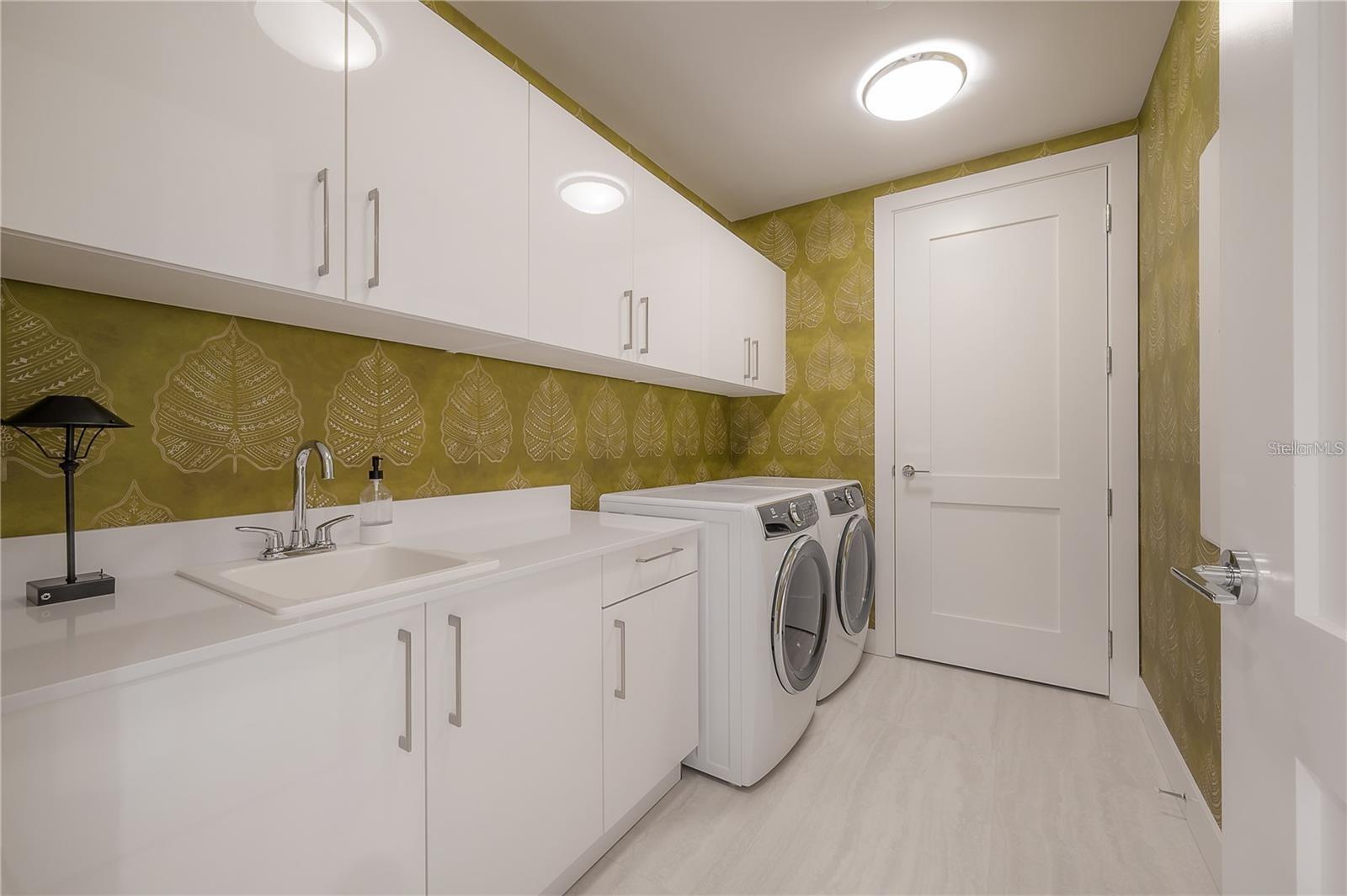 Image 37 of 58 For 2103 Bayshore Boulevard 903