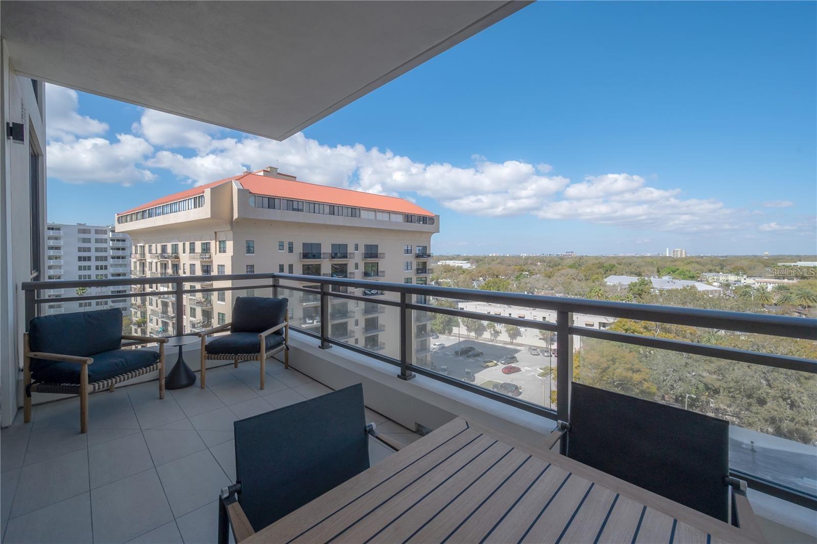 Image 40 of 58 For 2103 Bayshore Boulevard 903