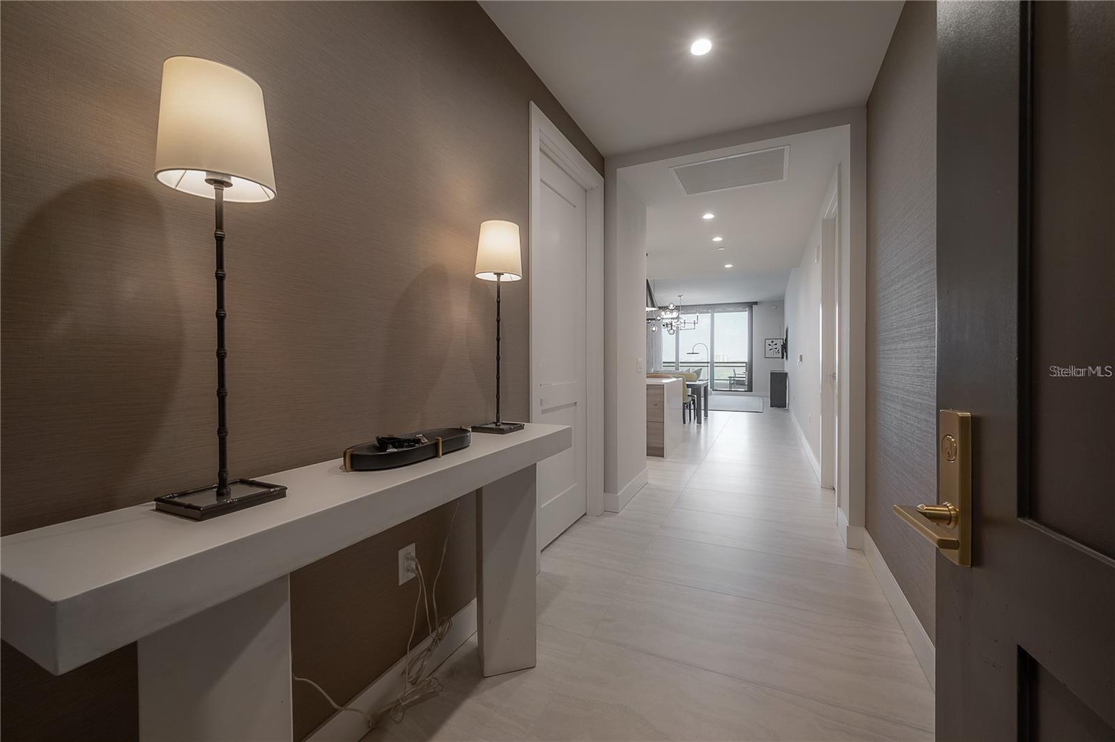 Image 6 of 58 For 2103 Bayshore Boulevard 903