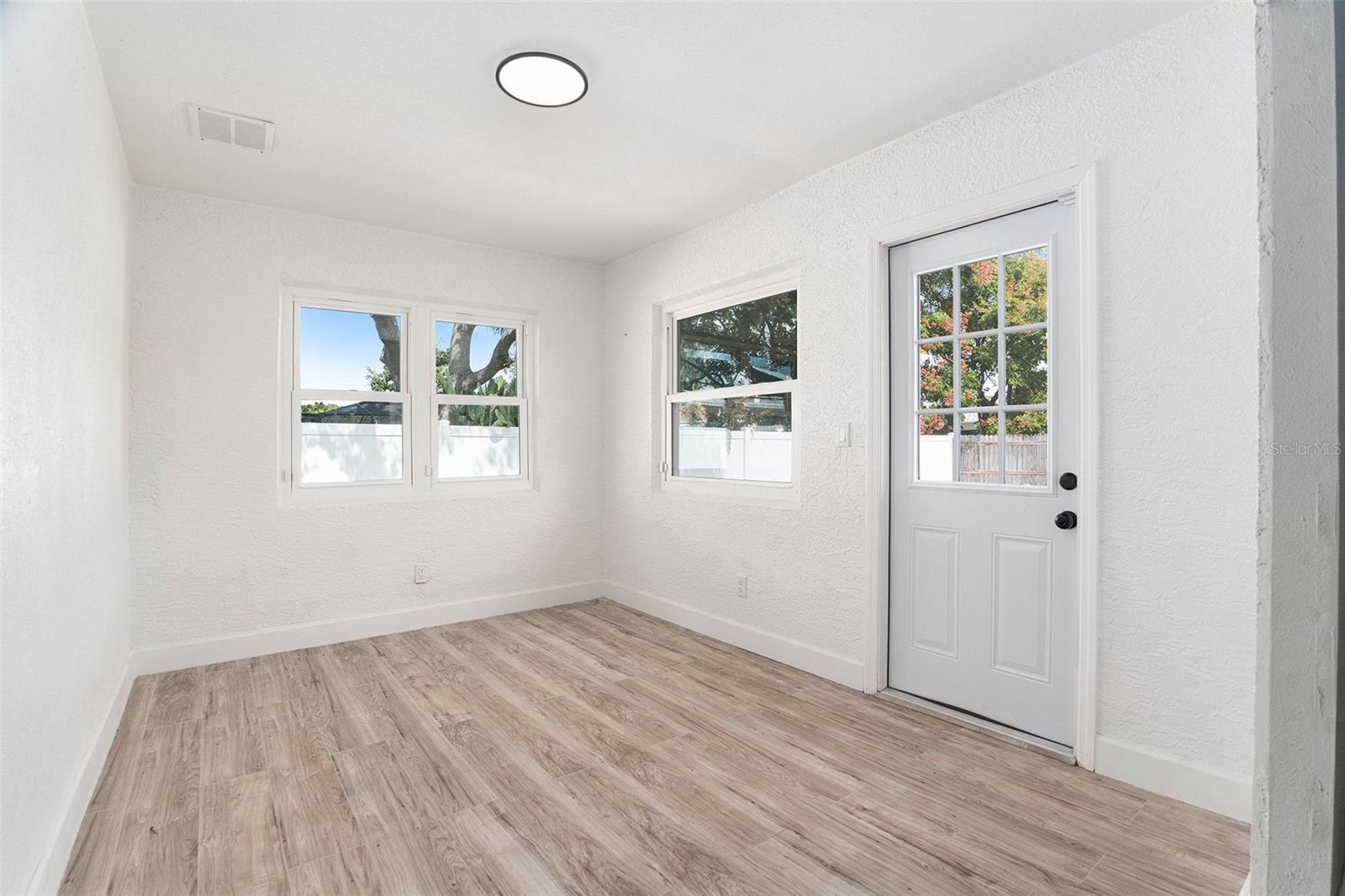 Image 16 of 31 For 10234 Bedford Road